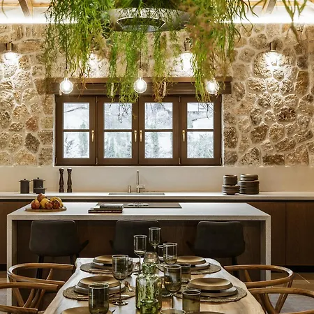 Hermea Grand Mountain & , Worldwide Interior Design Award Winner * Feneos