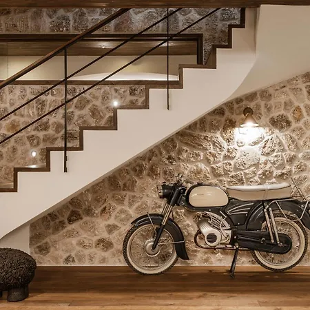 Hermea Grand Mountain & , Worldwide Interior Design Award Winner *