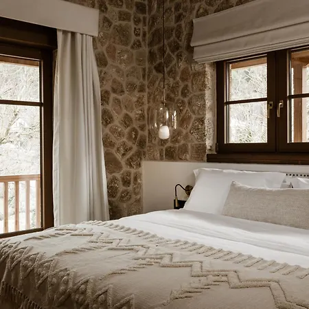 Hermea Grand Mountain & , Worldwide Interior Design Award Winner Villa Feneos