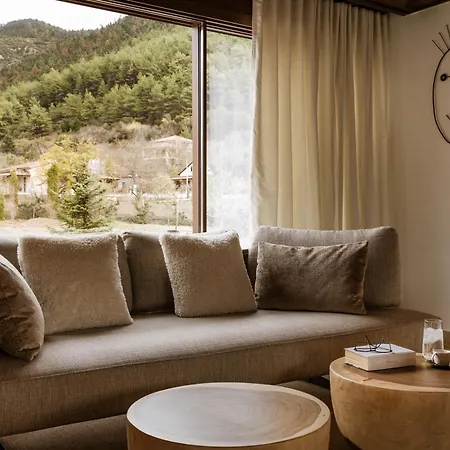 Hermea Grand Mountain & , Worldwide Interior Design Award Winner Villa Feneos