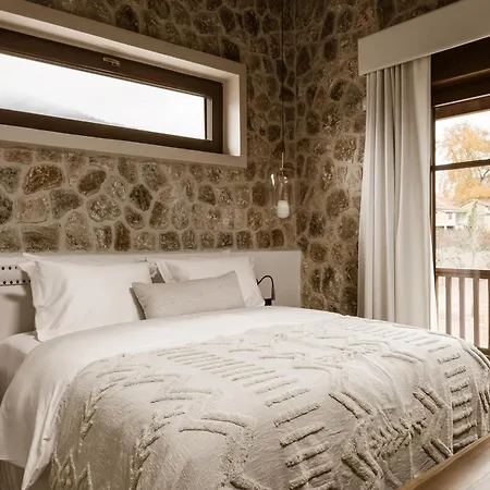 Hermea Grand Mountain & , Worldwide Interior Design Award Winner Feneos