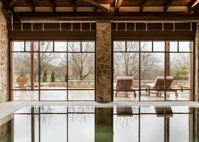 Vila Hermea Grand Mountain & , Worldwide Interior Design Award Winner *