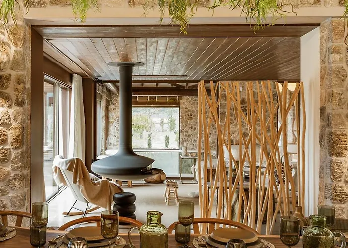 Vila Hermea Grand Mountain & , Worldwide Interior Design Award Winner *