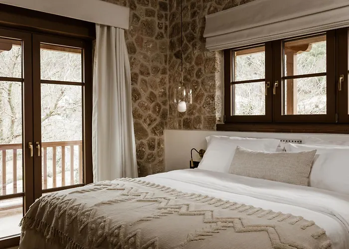 Hermea Grand Mountain & , Worldwide Interior Design Award Winner Vila Feneos