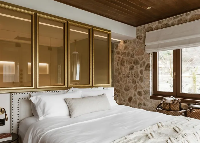 Hermea Grand Mountain & , Worldwide Interior Design Award Winner * Feneós